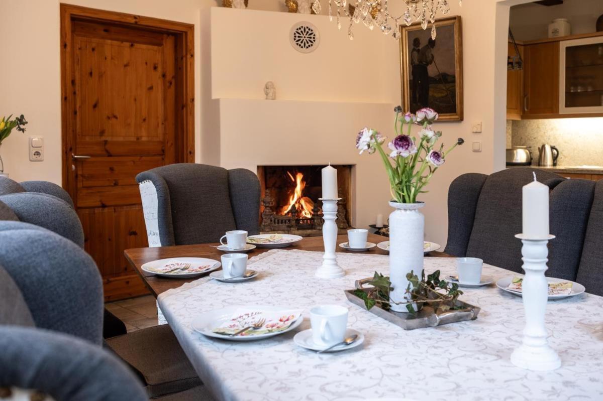 Apartmenthaus Brunnenhof 파프스트도프 외부 사진